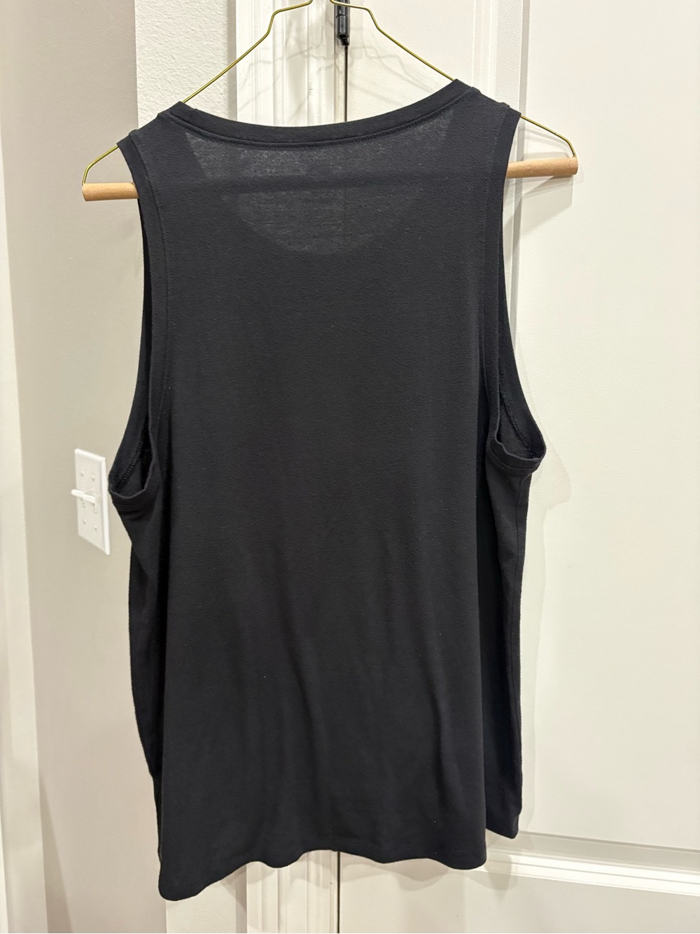 Athletic Works black Eye of the Tiger tank top with tiger face in medium 8-10 - Picture 6 of 9